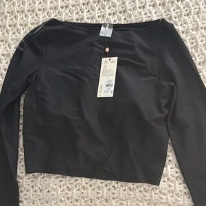 Black Fitted Crop Long Sleeve Blouse